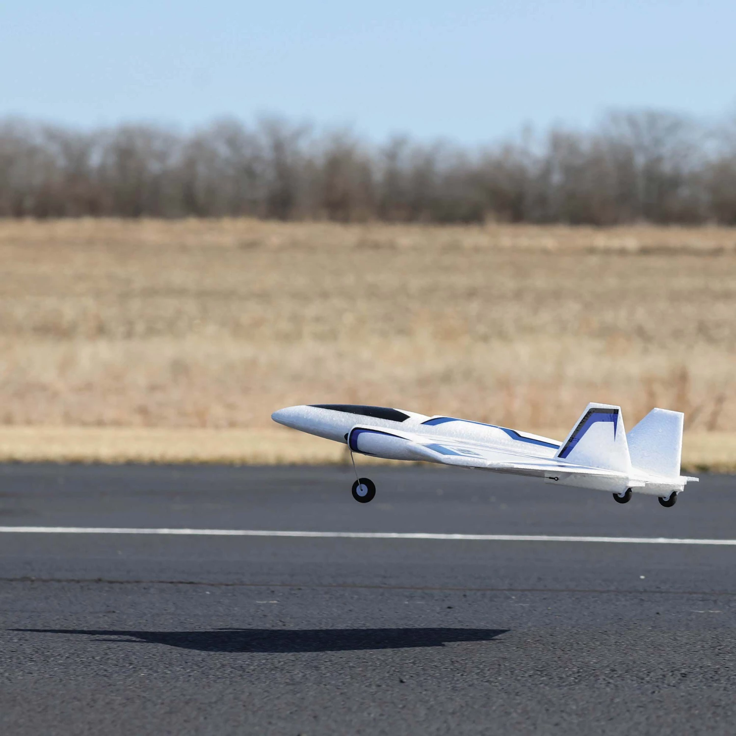 Best Pirce 💯 E-flite Ultrix 600mm BNF Basic 💯 4 Best Pirce 💯 E-flite Ultrix 600mm BNF Basic 💯 - Image 4