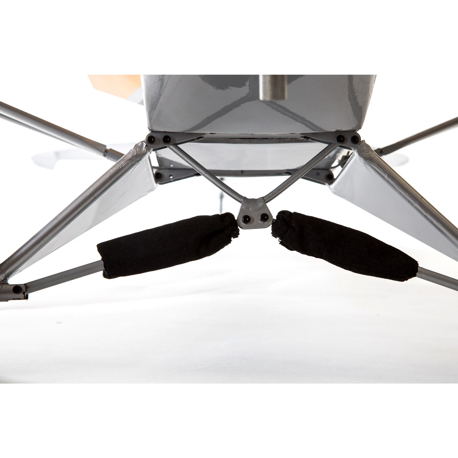 Hot Sale ❤️ Hangar 9 Carbon Cub 15cc ARF, 90" 🛒 9 Hot Sale ❤️ Hangar 9 Carbon Cub 15cc ARF, 90" 🛒 - Image 9